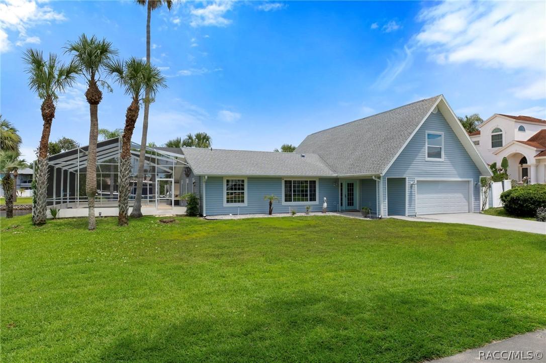 11994 W Riverhaven Dr., Homosassa, FL 34448