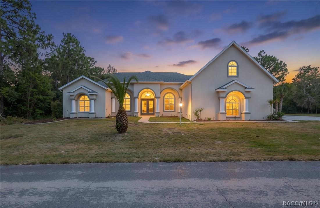 1 Stokesia Ct., Homosassa, FL 34446