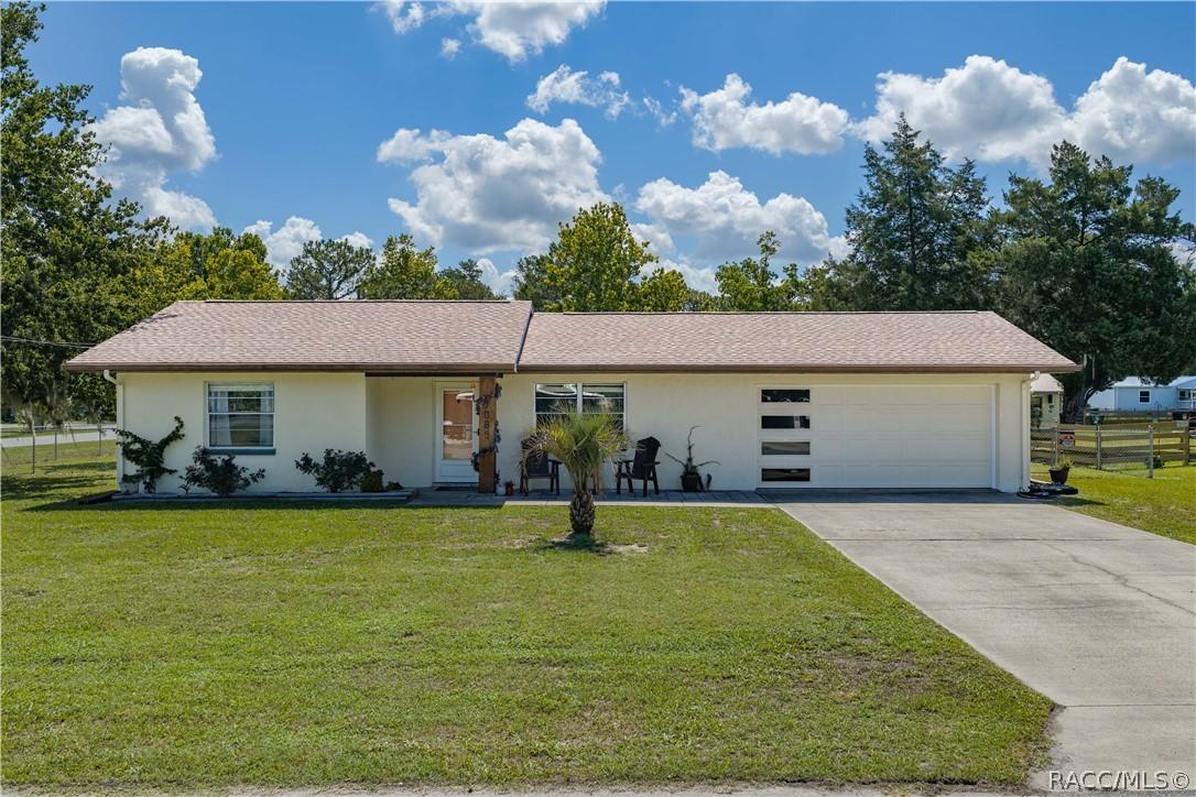 7085 S Sesame Street Ter., Homosassa, FL 34446