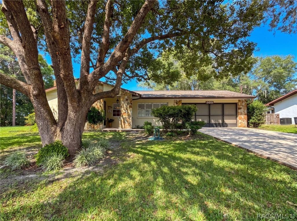 620 Whitney Ave., Inverness, FL 34452