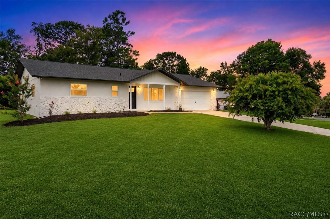 211 S Davis St., Beverly Hills, FL 34465