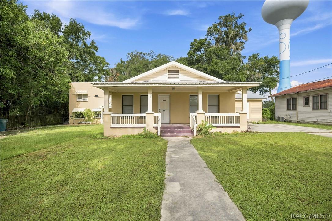 818 NE 9th Ave., Ocala, FL 34470