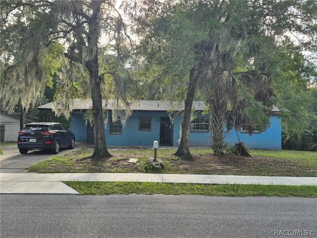 76 NE 8th Ave., Crystal River, FL 34428