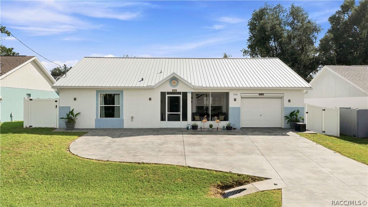 735 W Starjasmine Pl., Beverly Hills, FL 34465