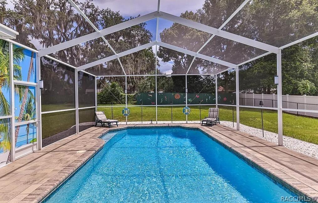 5904 W Meadowpark Ln., Crystal River, FL 34429