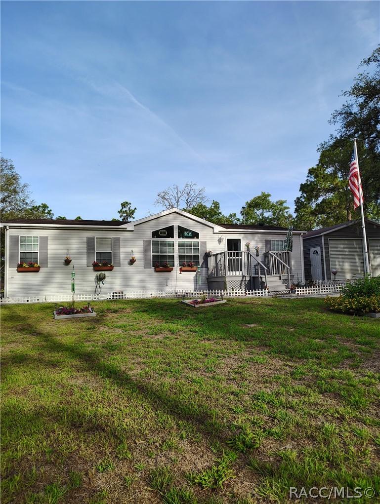 8420 N Calcutta Ave., Dunnellon, FL 34433