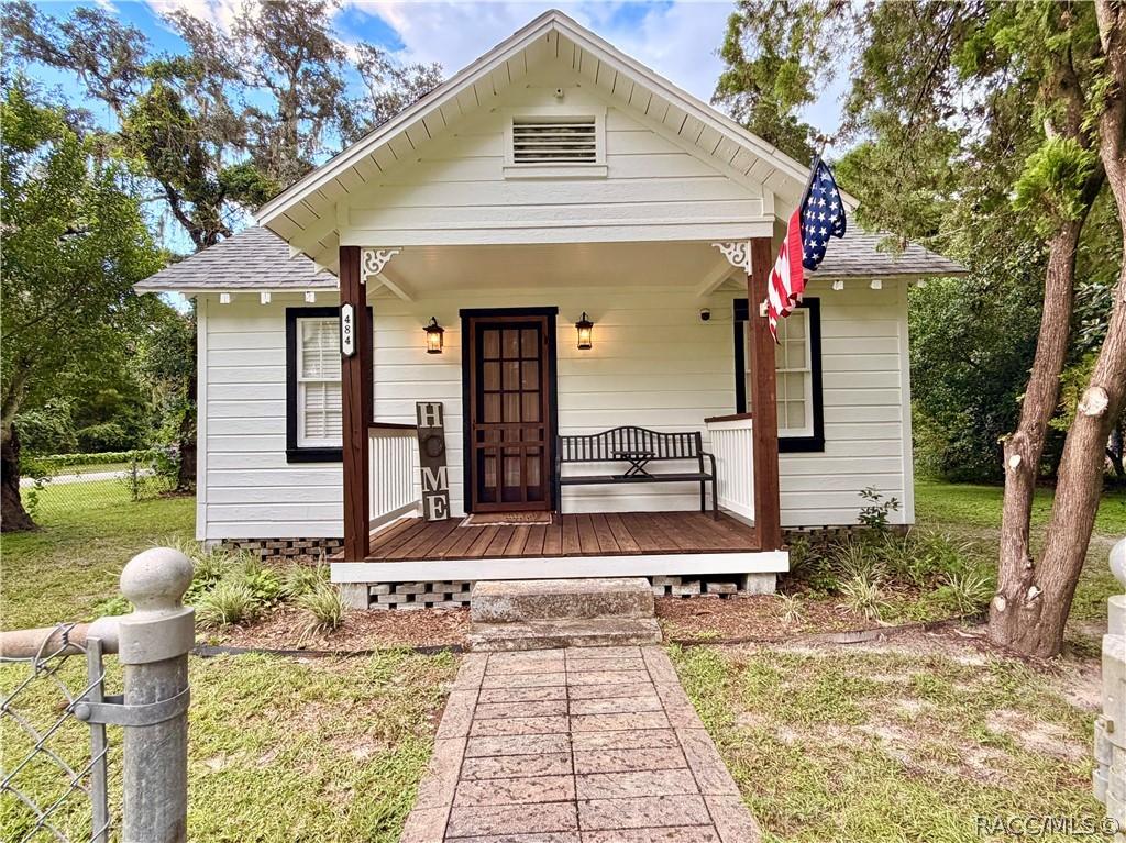 484 Roosevelt Ave., Brooksville, FL 34604