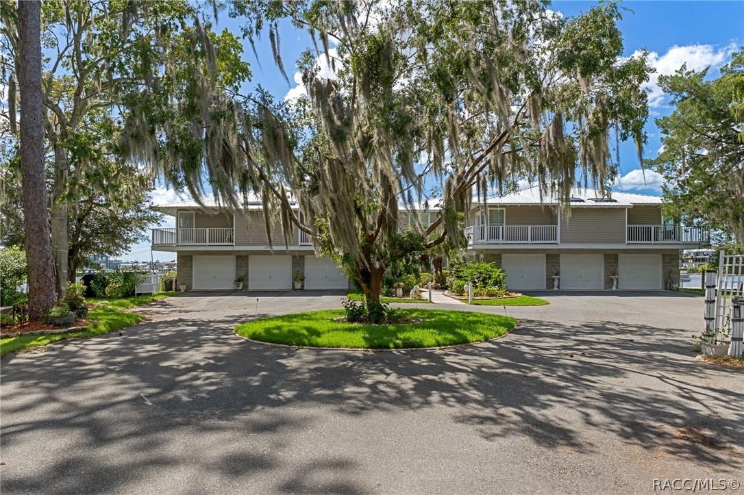 183 NW Baypath Dr., Crystal River, FL 34428