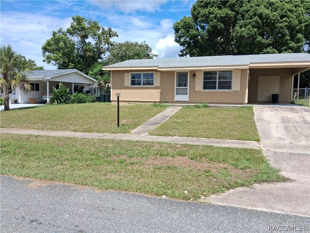 2109 W Howard Pl., Citrus Springs, FL 34434