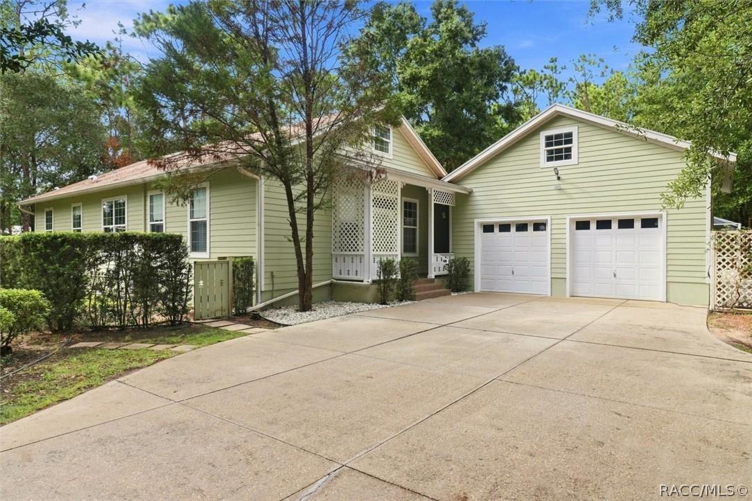 2113 W Cindy Ln., Lecanto, FL 34461