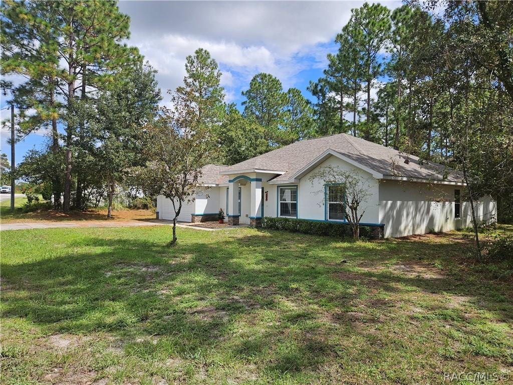 41 Fringetree St., Homosassa, FL 34446