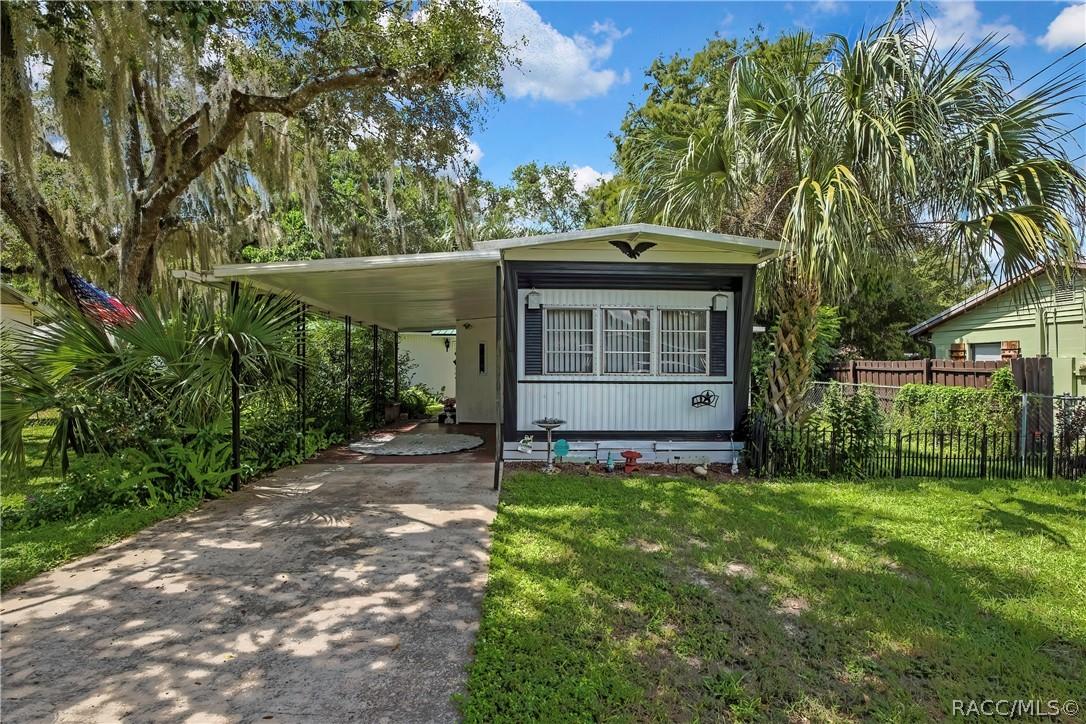 223 N Line Ave., Inverness, FL 34450