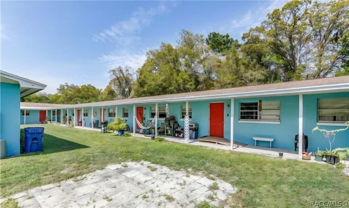 645 NE 10th St., Crystal River, FL 34428