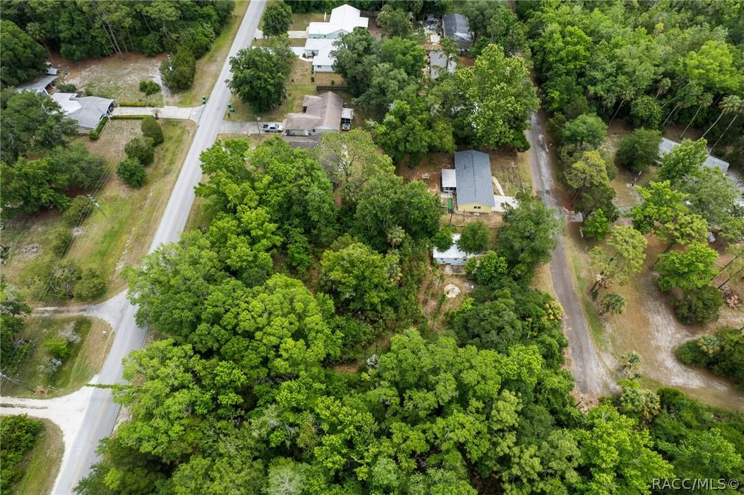 8479 W Doe Ln., Homosassa, FL 34448