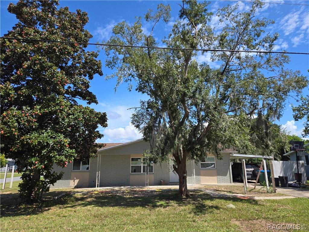 77 Regina Blvd. #5, Beverly Hills, FL 34465