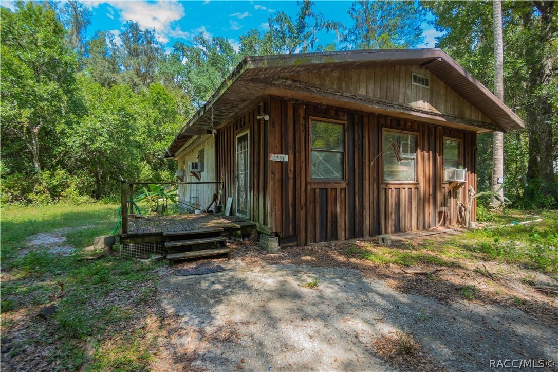 9401 E Tin Pan Alley, Inverness, FL 34453