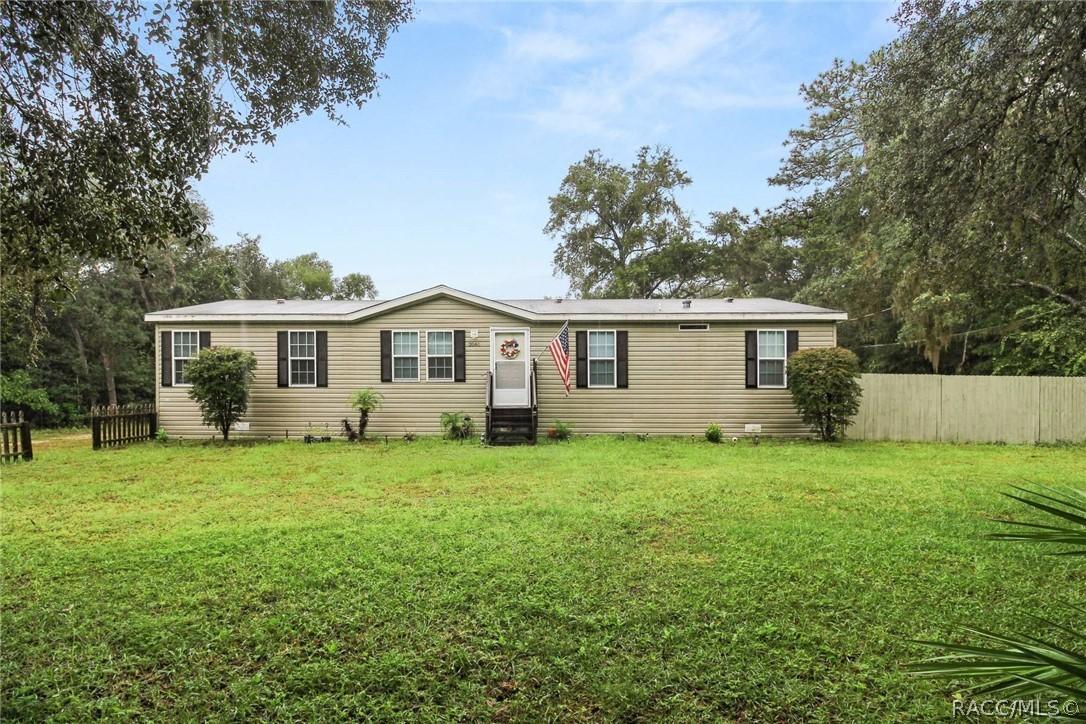 2061 E Mary Lue St., Inverness, FL 34453
