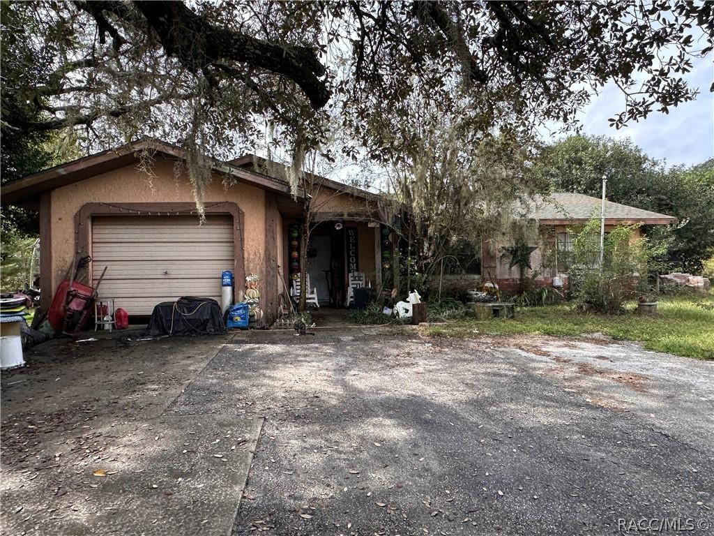 4700 W Oakhill St., Dunnellon, FL 34433