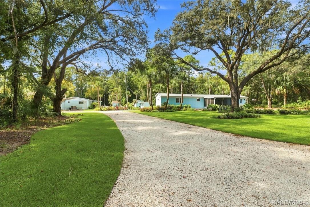 8011 W Fern Pl., Homosassa, FL 34448