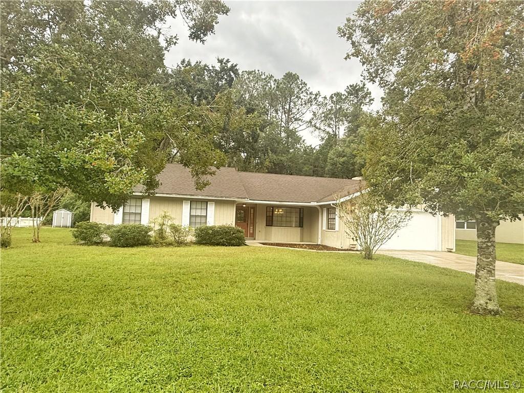 17 Sycamore Cir., Homosassa, FL 34446