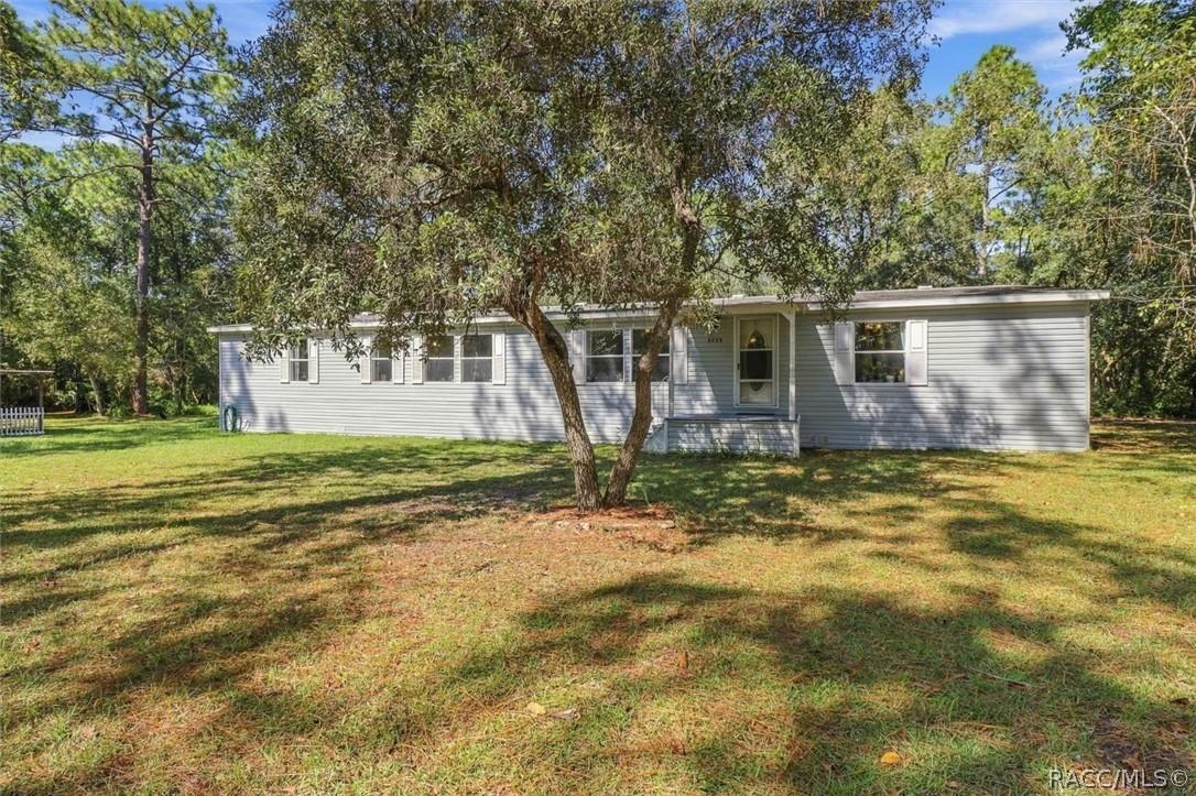 5739 W Holiday St., Homosassa, FL 34446