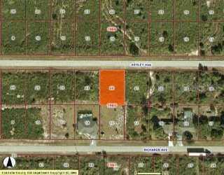 12165 Ashley Ave., Port Charlotte, FL 33981