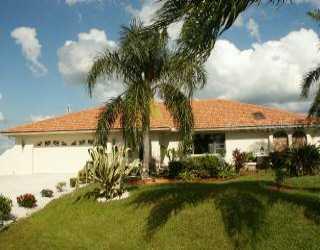 2460 Dixon Ter, Port Charlotte, FL 33981