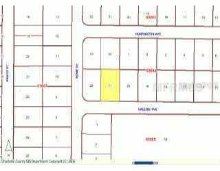 Valerie St, Englewood, FL 34224