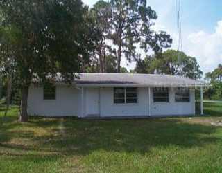 2021 Mississippi Ave., Englewood, FL 34224