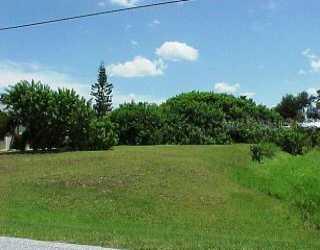 320 Waterside St, Port Charlotte, FL 33954