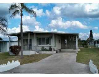 1261 Kingfisher Dr., Englewood, FL 34224