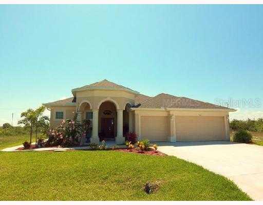 9661 Arnaz Cir., Port Charlotte, FL 33981