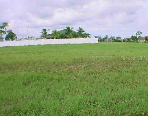 1816 NW 36th Pl., Cape Coral, FL 33993