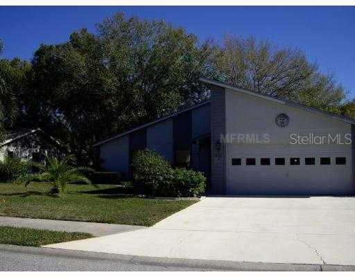 405 Cypress Forest Dr., Englewood, FL 34223