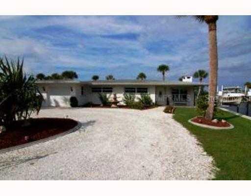 1410 Lemon Bay Dr., Englewood, FL 34223