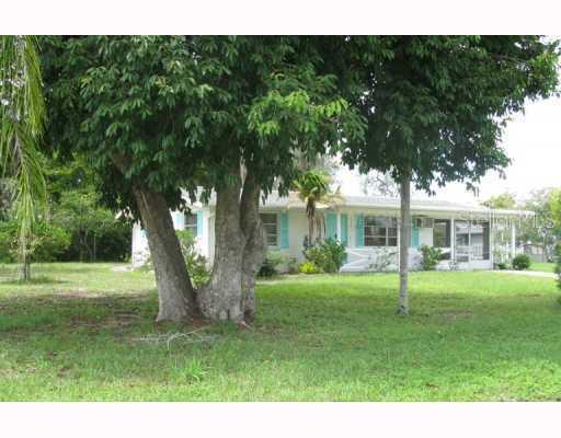 790 Orchard Ln., Englewood, FL 34223
