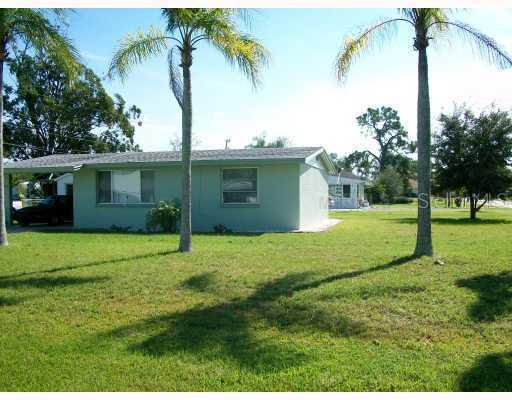 2051 Mississippi Ave., Englewood, FL 34224