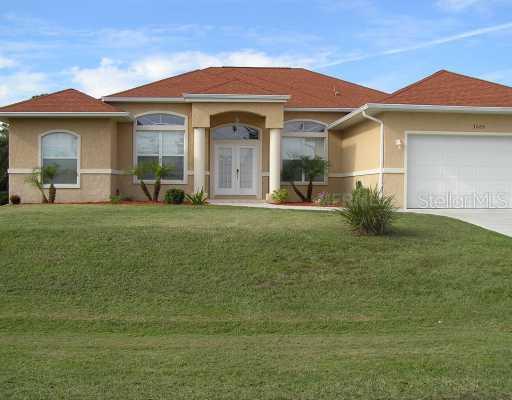 3085 Stone St, Port Charlotte, FL 33981