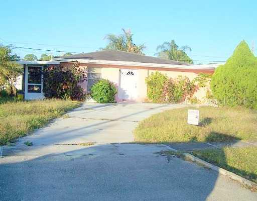 6233 Freemont St, North Port, FL 34287