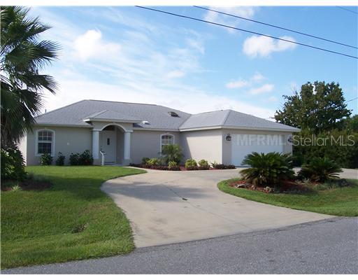 10525 Greenway Ave., Englewood, FL 34224