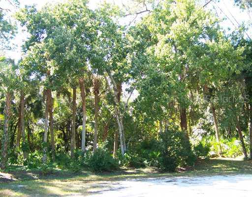 Hollowood Cir., Nokomis, FL 34275