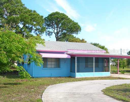 1580 Saint Jude Ave., Englewood, FL 34223