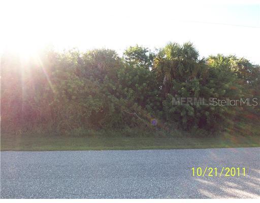 239 Ramblewood St., Port Charlotte, FL 33953