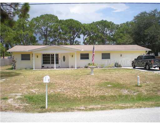 65 Beverly Cir., Englewood, FL 34223