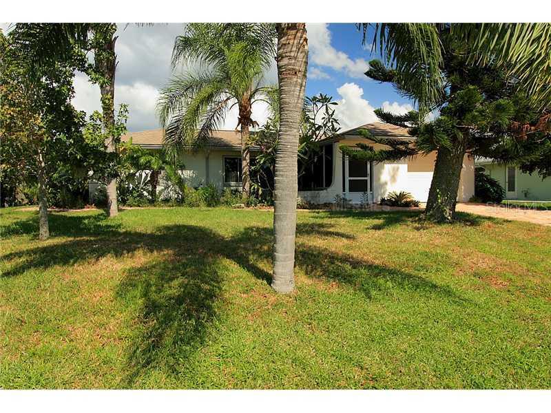 9230 Snapper Cir., Port Charlotte, FL 33981