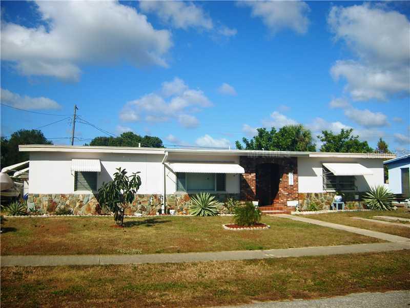 21952 Felton Ave., Port Charlotte, FL 33952