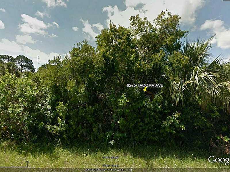 9225 Tacoma Ave., Englewood, FL 34224