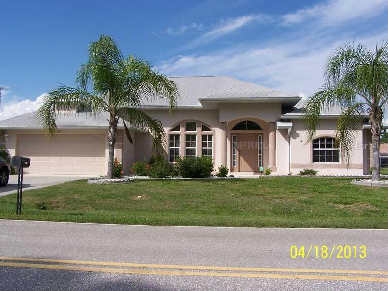 677 Rotonda Cir., Rotonda West, FL 33947