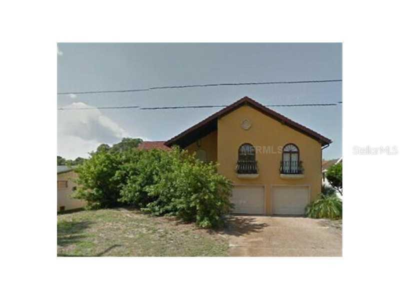 805 Laguna Dr., Venice, FL 34285
