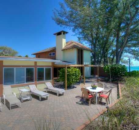 3052 N Beach Rd., Englewood, FL 34223
